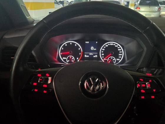 VOLKSWAGEN T-CROSS 1.0 200 TSI TOTAL FLEX AUTOMÁTICO
